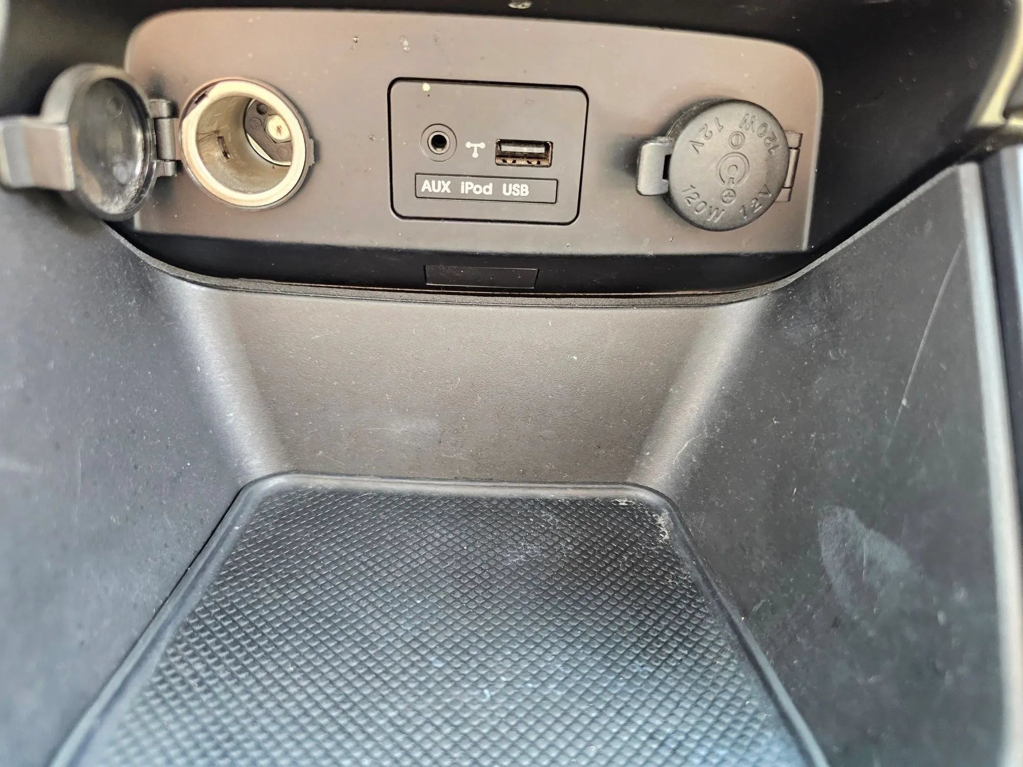 Used 2011 Kia Sorento 2WD image 11