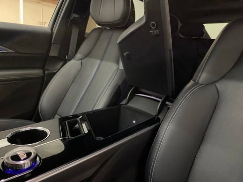 Used 2024 Cadillac Lyriq Sport RWD image 64