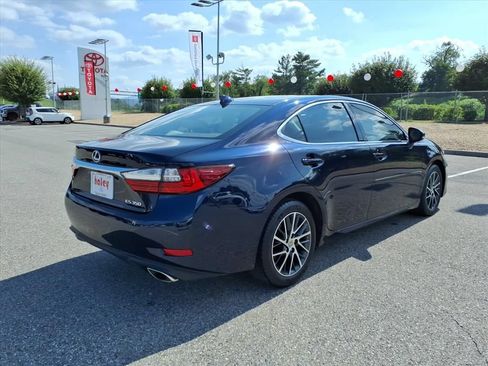 Used 2016 Lexus ES 350 w/ Luxury Package w/Wood Trim FWD image 4