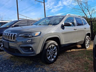 Used 2021 Jeep Cherokee Latitude Lux w/ Comfort/Convenience Group
