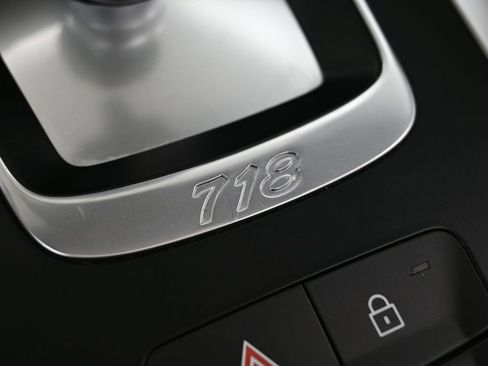 Certified 2023 Porsche 718 Boxster RWD image 16