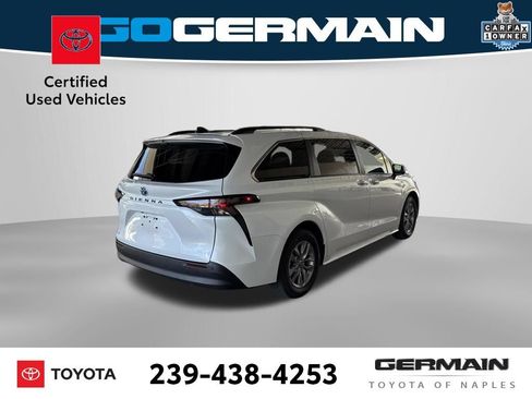 Used 2025 Toyota Sienna XLE FWD image 7