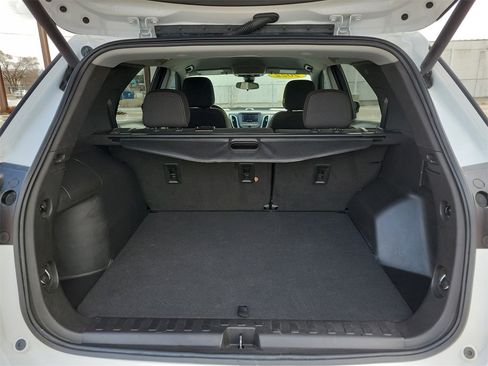 Used 2022 Chevrolet Equinox LT w/ Driver Convenience Package image 7