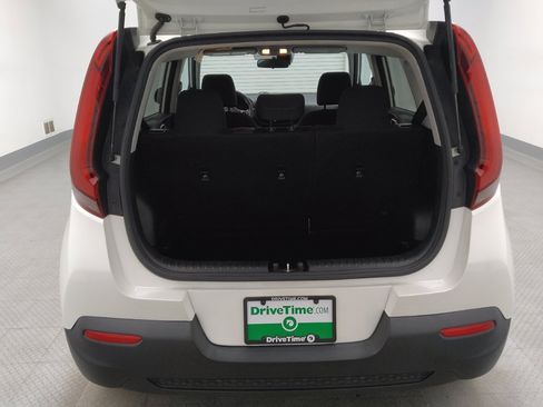 Used 2020 Kia Soul S FWD image 29