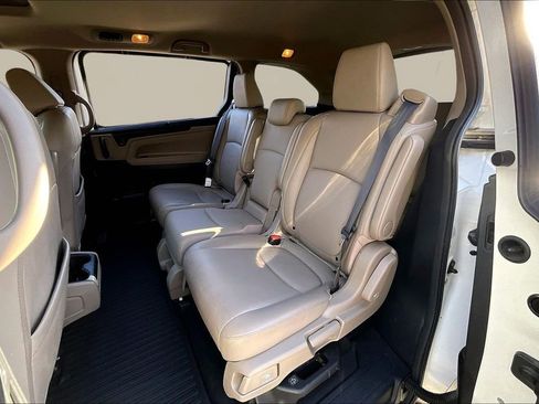 Used 2019 Honda Odyssey EX-L image 16
