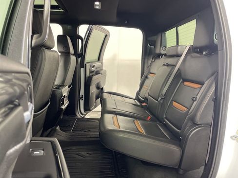 Used 2024 GMC Sierra 2500 AT4 w/ AT4 Premium Plus Package image 19