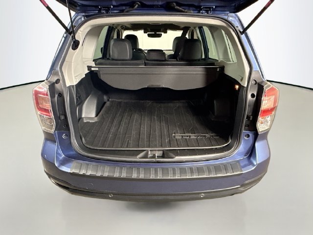 Used 2018 Subaru Forester 2.5i Touring AWD/4WD image 28