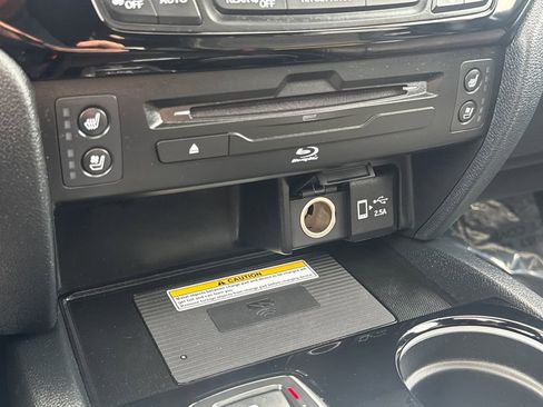 Used 2022 Honda Pilot Black Edition image 26