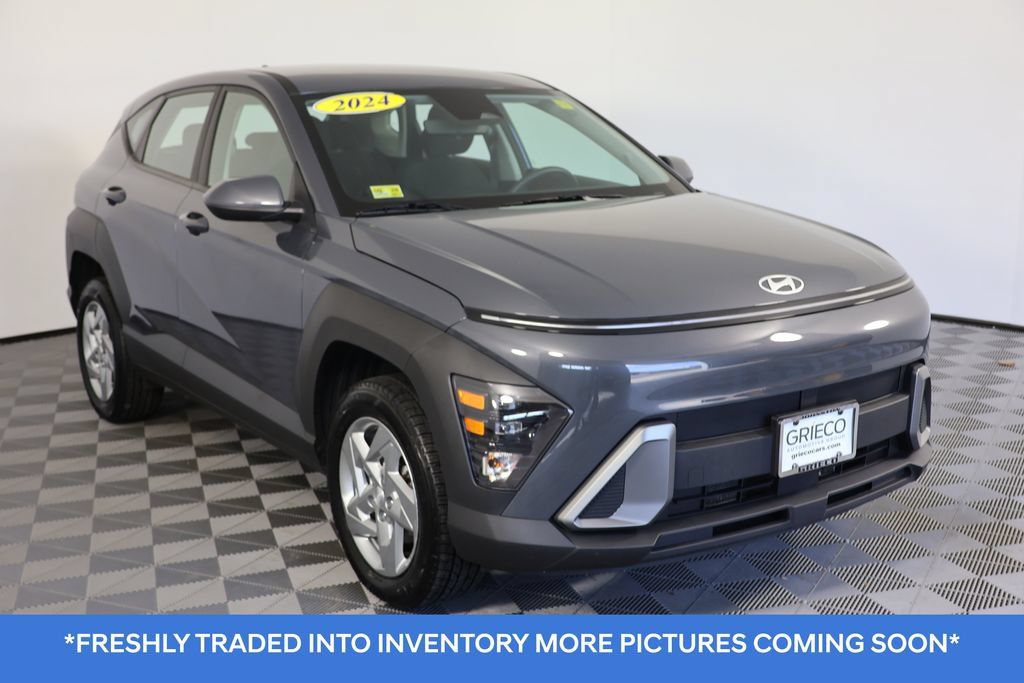 Used 2024 Hyundai Kona SE AWD/4WD image 1