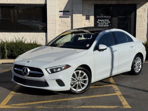 Used 2020 Mercedes-Benz A 220 4MATIC w/ Premium Package image 2