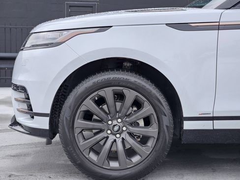 Used 2020 Land Rover Range Rover Velar R-Dynamic S image 12