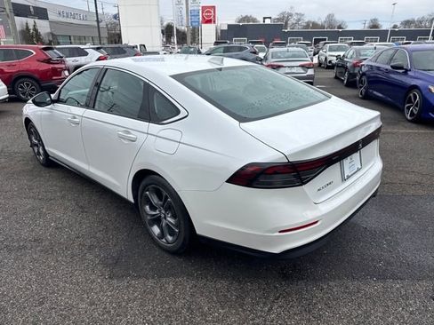 Certified 2023 Honda Accord EX image 17