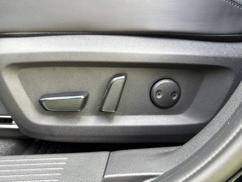 New 2026 Nissan Rogue Platinum image 11