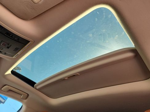 Used 2022 Lexus RX 350L FWD w/ Premium Package image 19