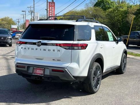 New 2026 Nissan Pathfinder SL w/ SL Premium Package AWD/4WD image 5