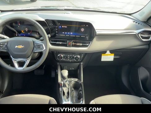 New 2026 Chevrolet TrailBlazer LT w/ Convenience Package FWD image 14