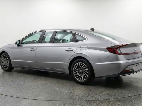 Used 2025 Hyundai Sonata SEL FWD image 6