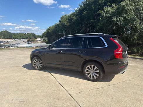Used 2017 Volvo XC90 T6 Momentum w/ Vision Package AWD/4WD image 15