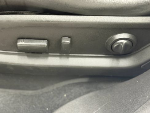 Used 2016 GMC Acadia Denali AWD/4WD image 25