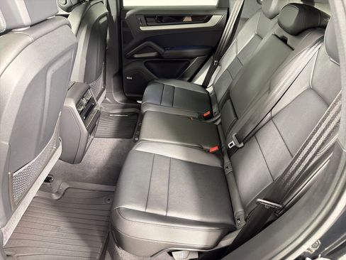 Used 2026 Porsche Cayenne image 15