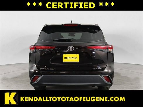 Certified 2022 Toyota Highlander XLE image 4