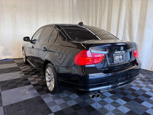 Used 2011 BMW 328i xDrive Sedan AWD/4WD image 5
