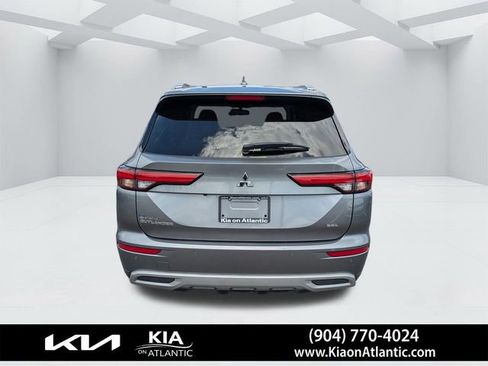 Used 2023 Mitsubishi Outlander SEL FWD image 4