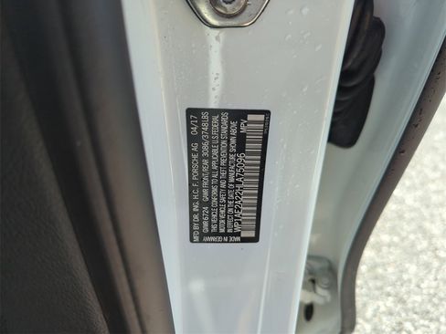 Used 2017 Porsche Cayenne S Platinum image 45