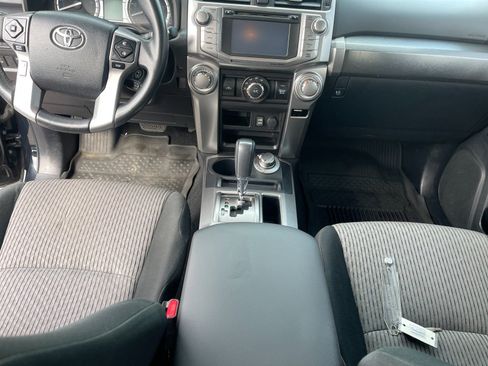Used 2019 Toyota 4Runner SR5 AWD/4WD image 16