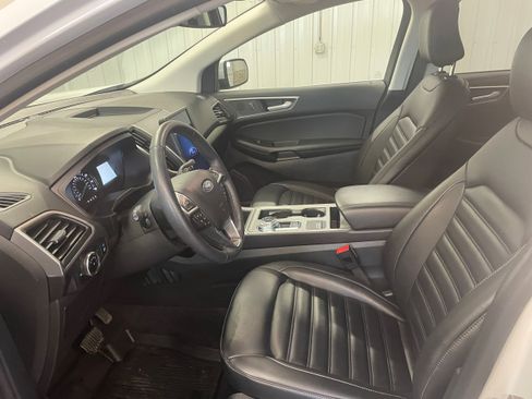 Used 2024 Ford Edge SEL w/ Convenience Package AWD/4WD image 12