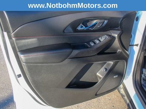 Used 2022 Chevrolet Traverse RS image 17
