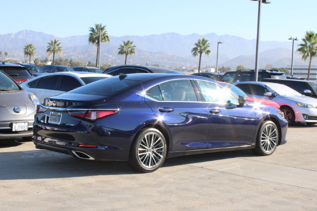 Certified 2023 Lexus ES 350 w/ Premium Package FWD image 21
