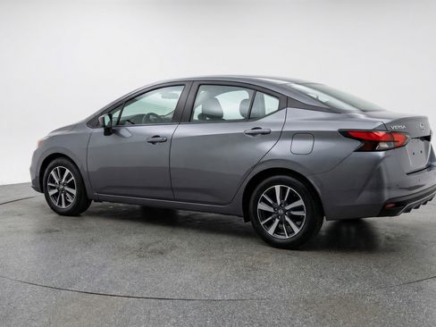 Used 2025 Nissan Versa SV FWD image 6