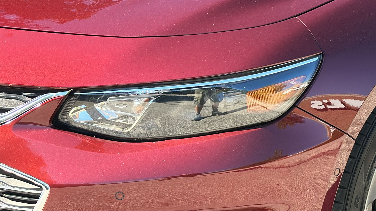 Used 2016 Chevrolet Malibu Premier w/ Driver Confidence Package II FWD image 4