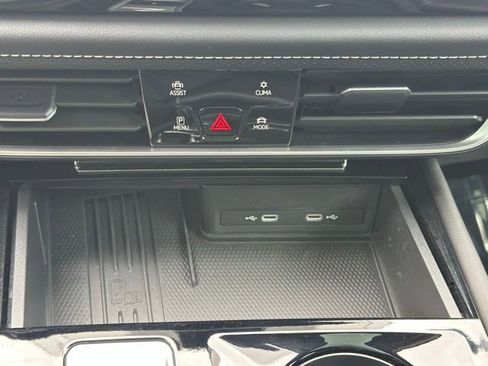 Used 2025 Volkswagen Atlas SEL image 20