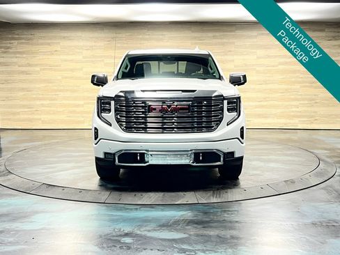 Used 2024 GMC Sierra 1500 Denali w/ Denali Reserve Package AWD/4WD image 5