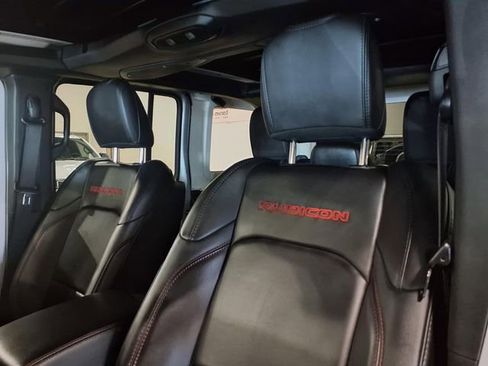 Used 2024 Jeep Wrangler Unlimited Rubicon AWD/4WD image 18