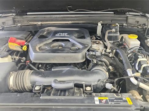 Used 2022 Jeep Wrangler Unlimited Sport AWD/4WD image 20