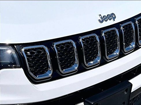 Used 2024 Jeep Compass Limited AWD/4WD image 29