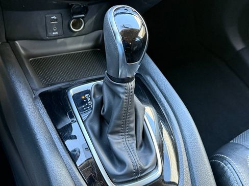 Used 2018 Nissan Rogue Sport SV image 25