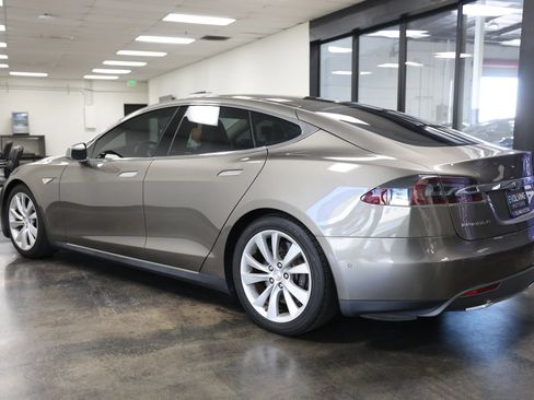 Used 2016 Tesla Model S P90D AWD/4WD image 9