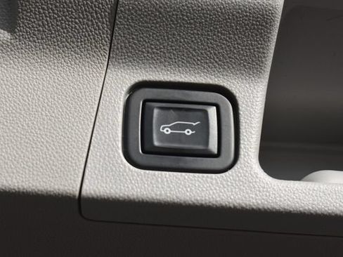 Certified 2020 GMC Acadia SLT AWD/4WD image 22