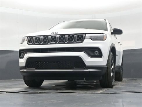 New 2026 Jeep Compass Latitude image 44