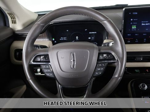 Used 2022 Lincoln Nautilus Reserve image 6