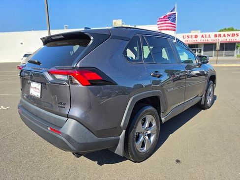 Used 2024 Toyota RAV4 XLE w/ Weather Package AWD/4WD image 7