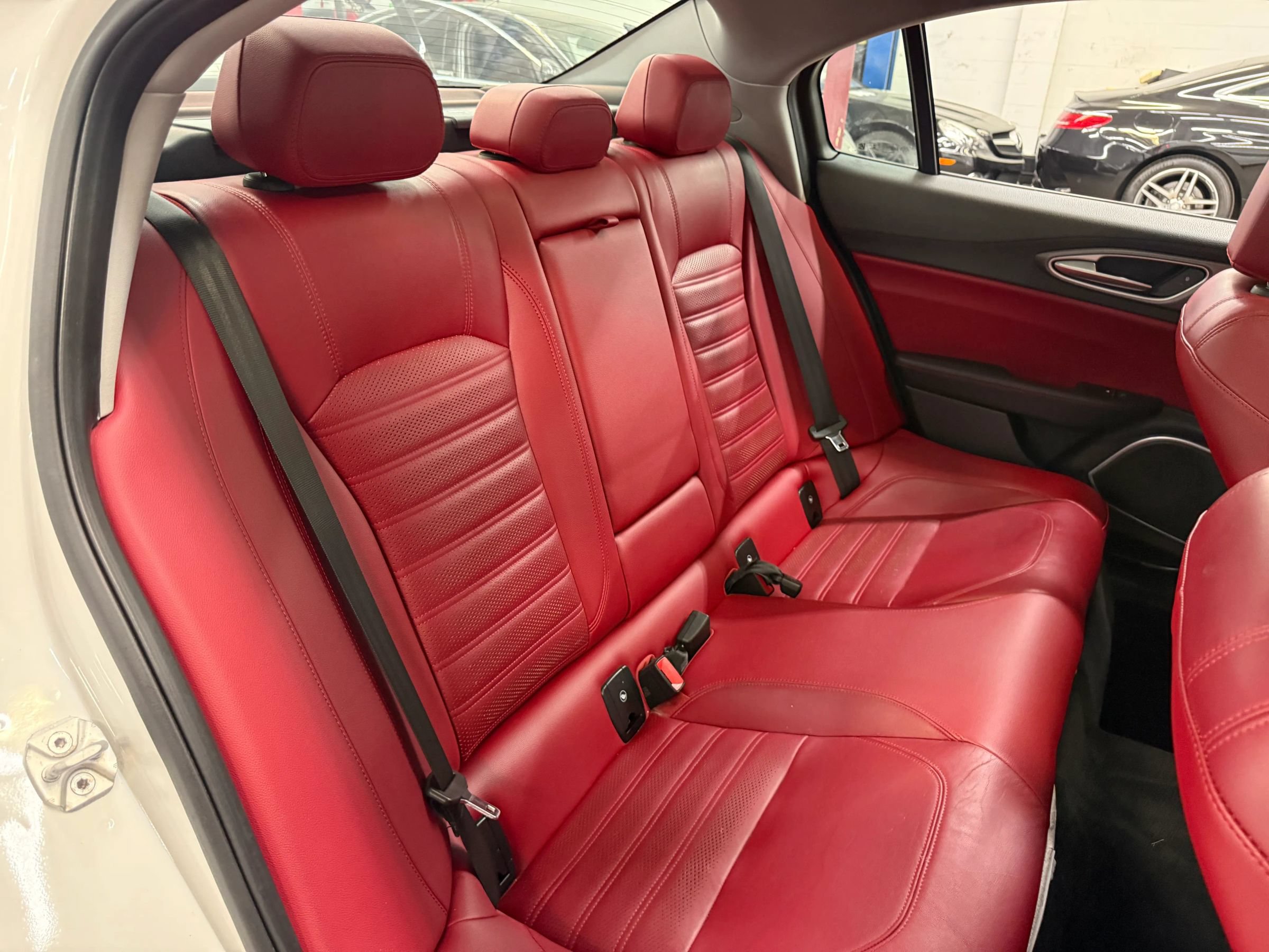 Used 2018 Alfa Romeo Giulia Ti Sport w/ Quick Order Package 22U Sport RWD image 24