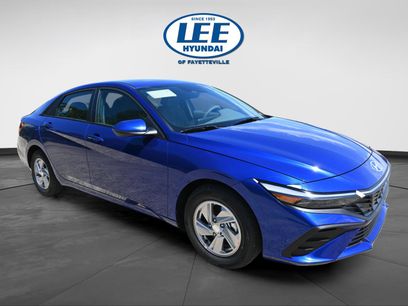 New 2025 Hyundai Elantra SE w/ Cargo Package