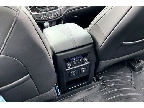 Used 2023 Chevrolet Traverse Premier w/ Redline Edition image 10