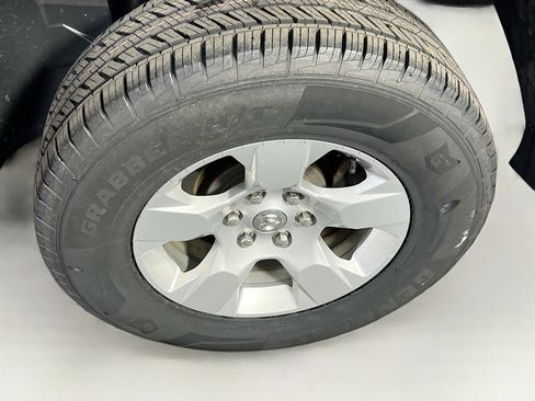 Used 2023 RAM 1500 Lone Star AWD/4WD image 28