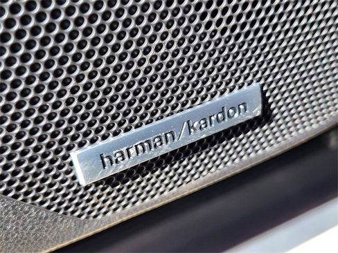 New 2025 Subaru Forester Limited w/ Popular Package image 17